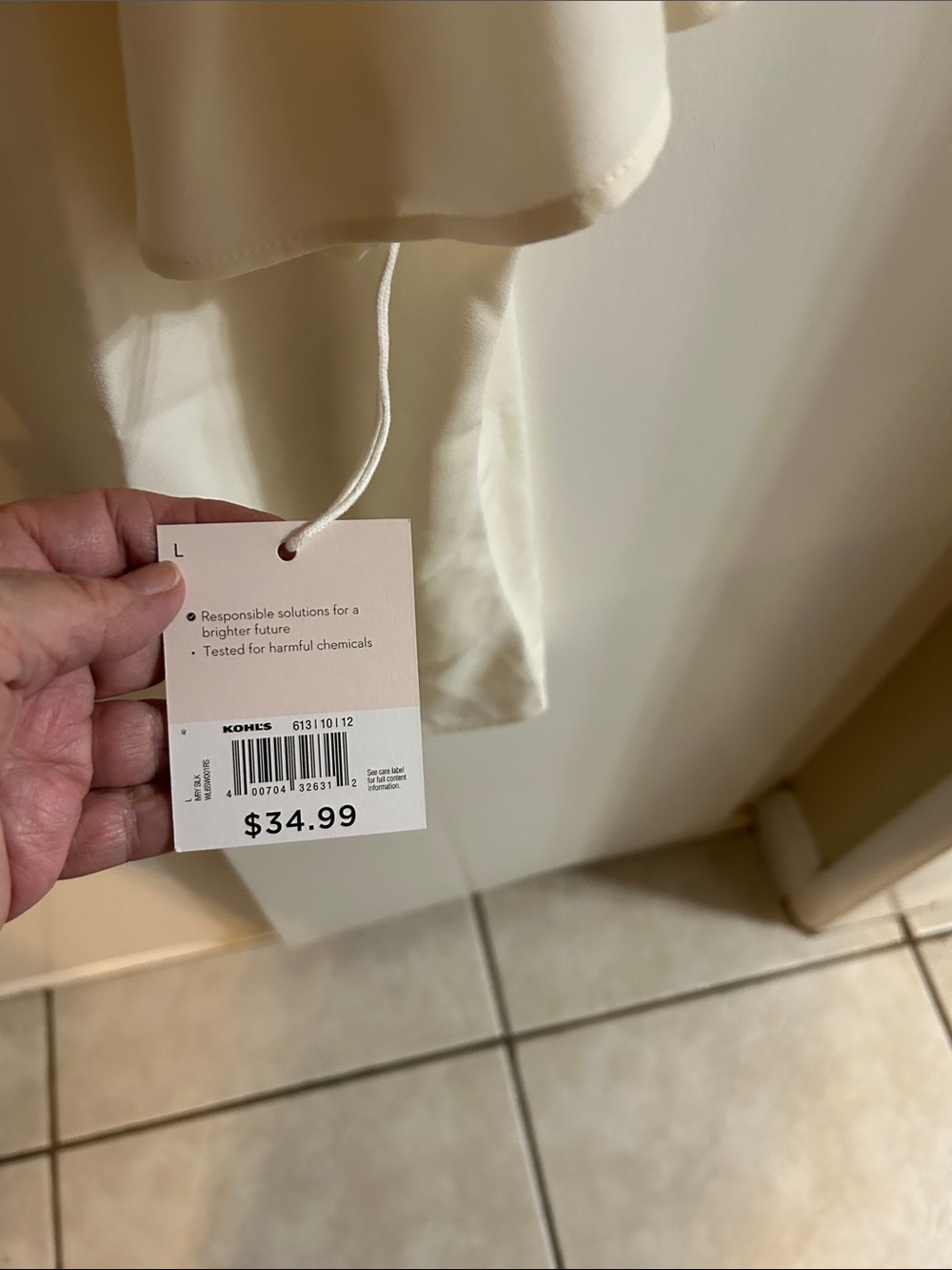 LC Lauren Conrad Cream Tie-Front Flutter Sleeve Blouse - Picture 3 of 3